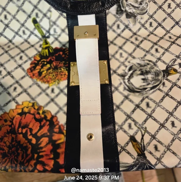 L.A.M.B Gwen Stefani Marigold Carlisle Clutch Designer Leather Celebrity #149 - Picture 6 of 13